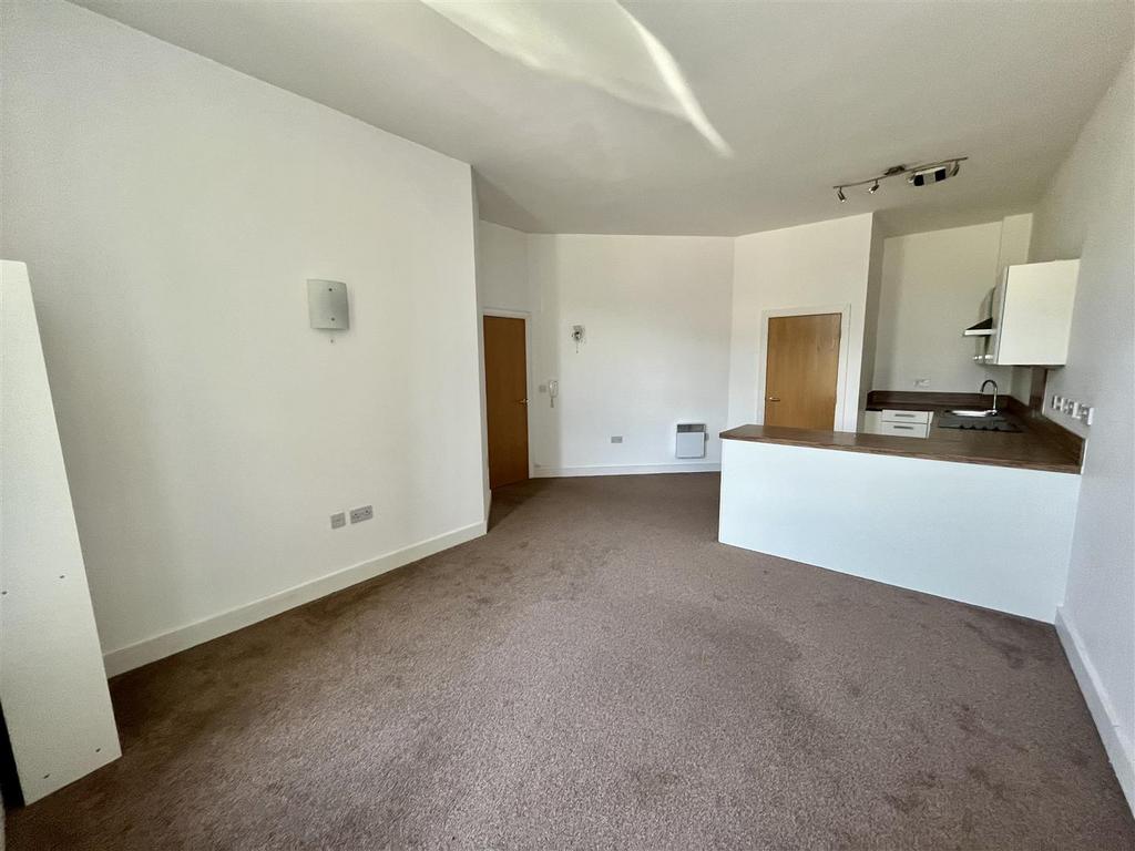 Silk Mill, Elland 2 bed apartment £60,000