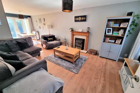 95 Summerbridge Crescent, Bradford, BD10 8BA