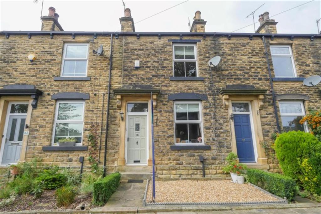 Bryan Street, Farsley, Pudsey 2 bed terraced house £850 pcm (£196 pw)