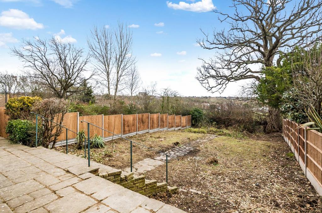 Northiam, Woodside Park 3 bed detached house £1,250,000