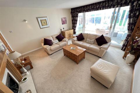 116 Barnston Road, Thingwall, Wirral, CH61 1AT