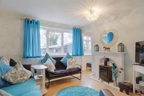 8 Ascot Place, Ilkeston, DE7 4GB
