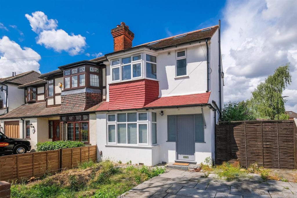 Harold Road, Chingford 4 bed semidetached house for sale £680,000