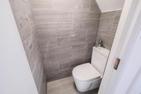 97 Harold Road, Chingford, London, E4 9ST
