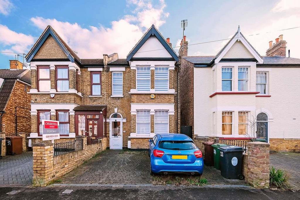 Chingford Avenue, Chingford 4 bed semidetached house for sale £725,000