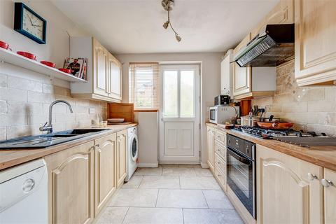 2a Hillcrest Road, Chapeltown, Sheffield, S35 1TY