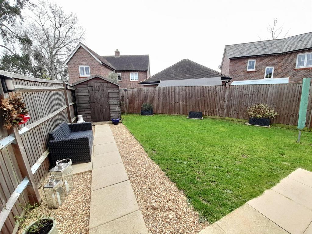 Rear garden 4.jpg