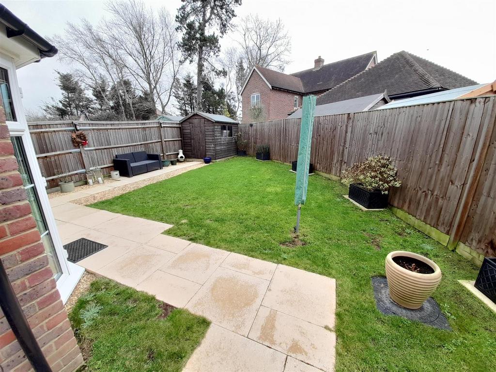 Rear garden 3.jpg