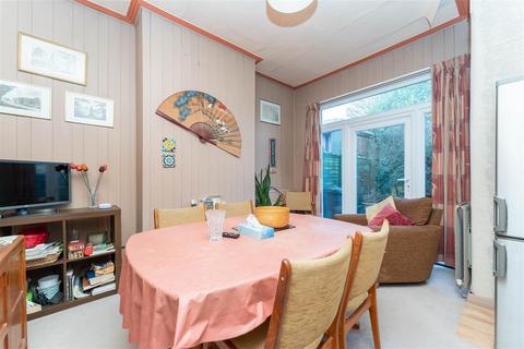 1 Kingsdown Avenue, Ealing, London, W13 9PR