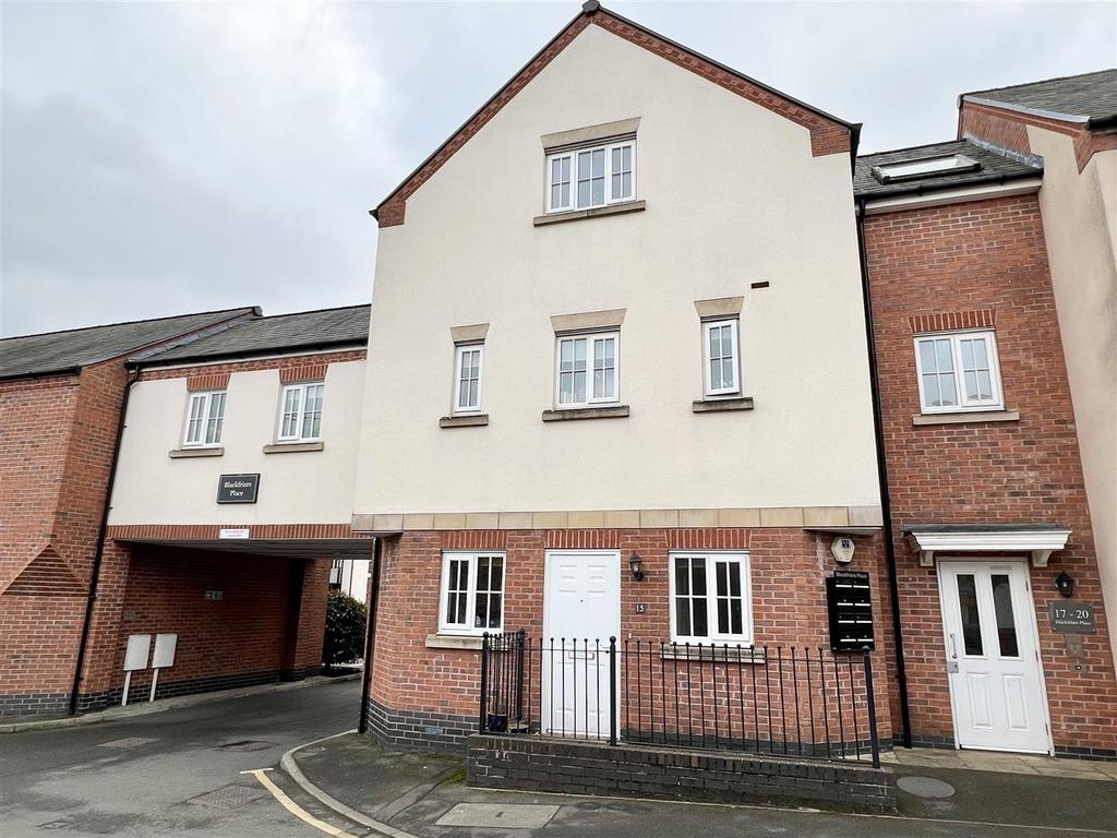 Kings Head Place, Market Harborough 1 bed apartment for sale £165,000