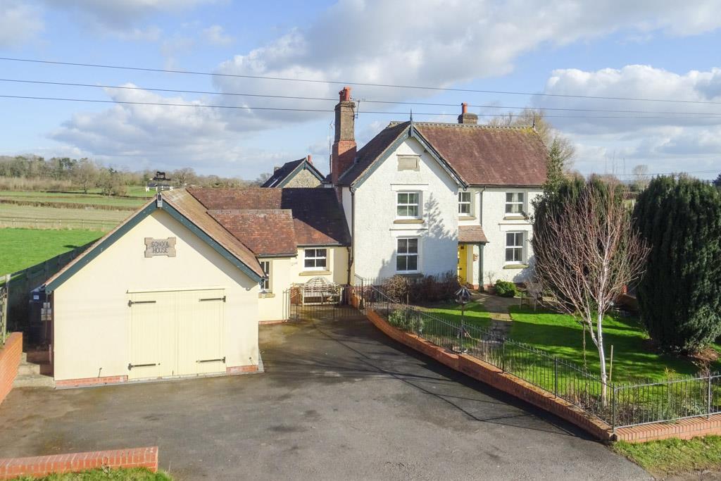 Richards Castle, Ludlow 3 bed link detached house for sale £350,000