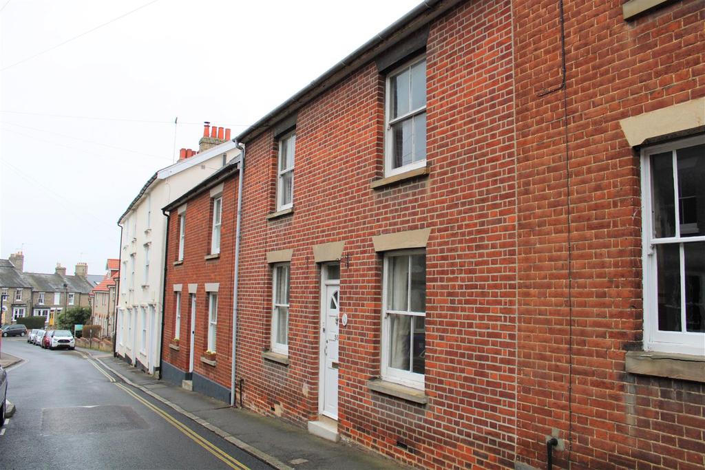 Garland Street, Bury St. Edmunds 3 bed terraced house £250,000