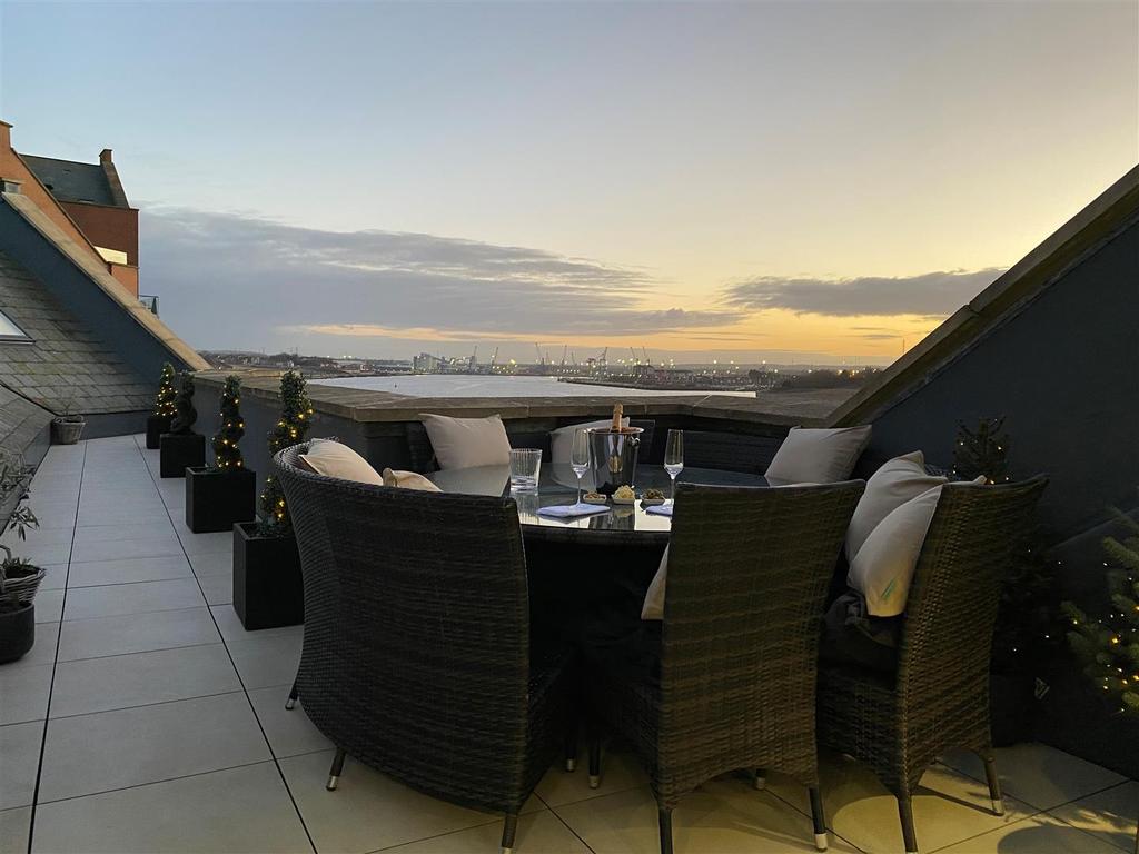 66 external patio.jpg