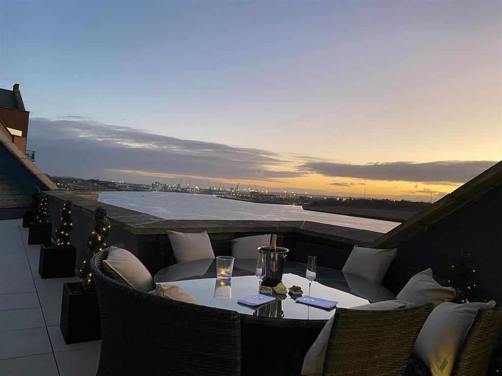 66 external patio 2.jpg