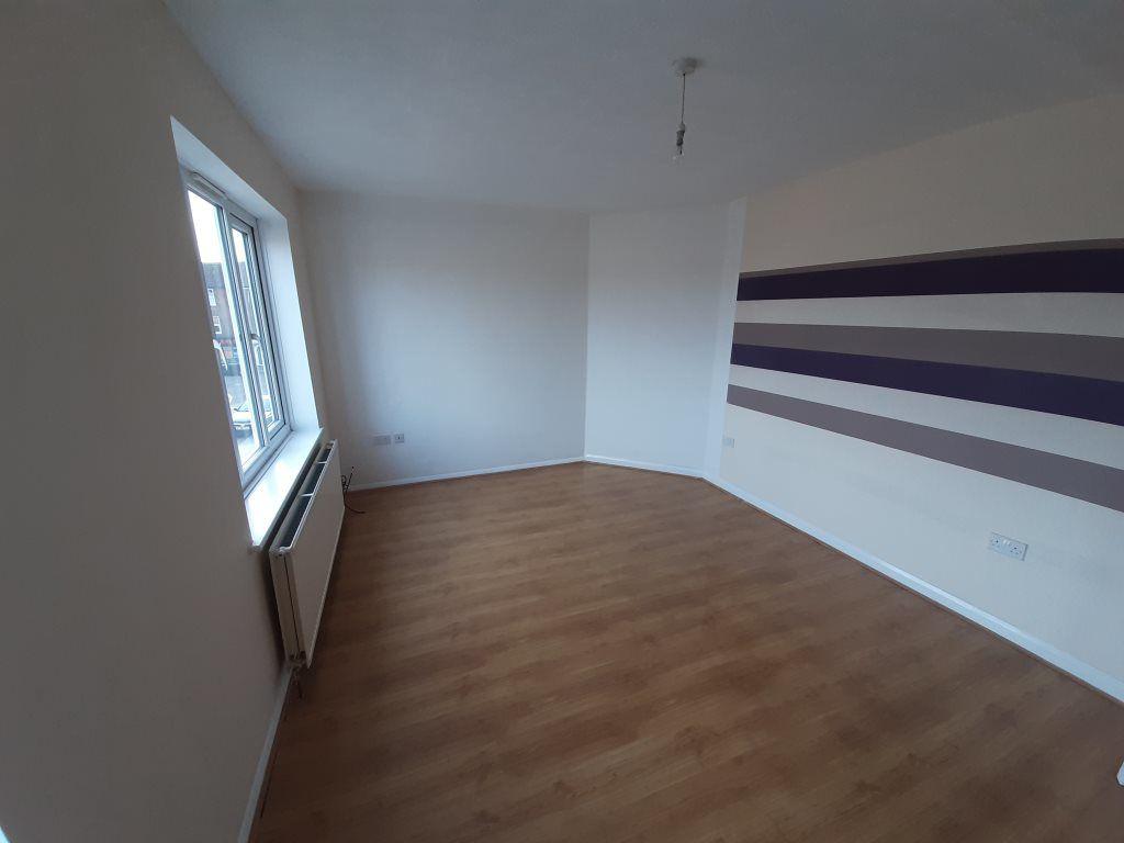 JAMES STREET, BOSTON 2 bed flat £625 pcm (£144 pw)