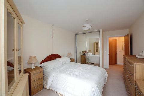 2 bedroom apartment for sale, Wardington Court, Welford Road, Northampton,  Northamptonshire