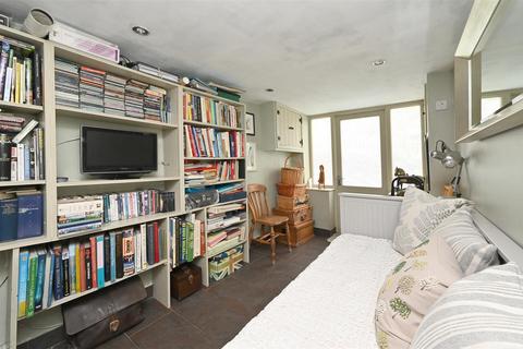 2 bedroom cottage for sale, Pindale Road, Castleton, Hope Valley