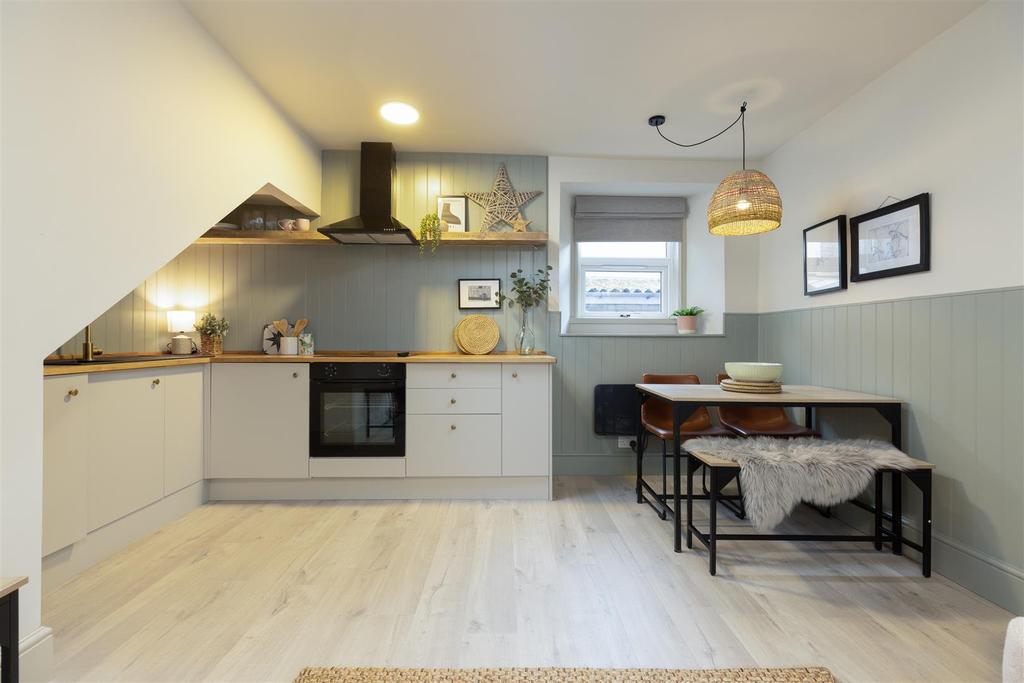 Nelson Street, Perth 2 bed house £147,000