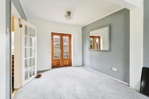 20 Cox Lane, Epsom, KT19 9PB