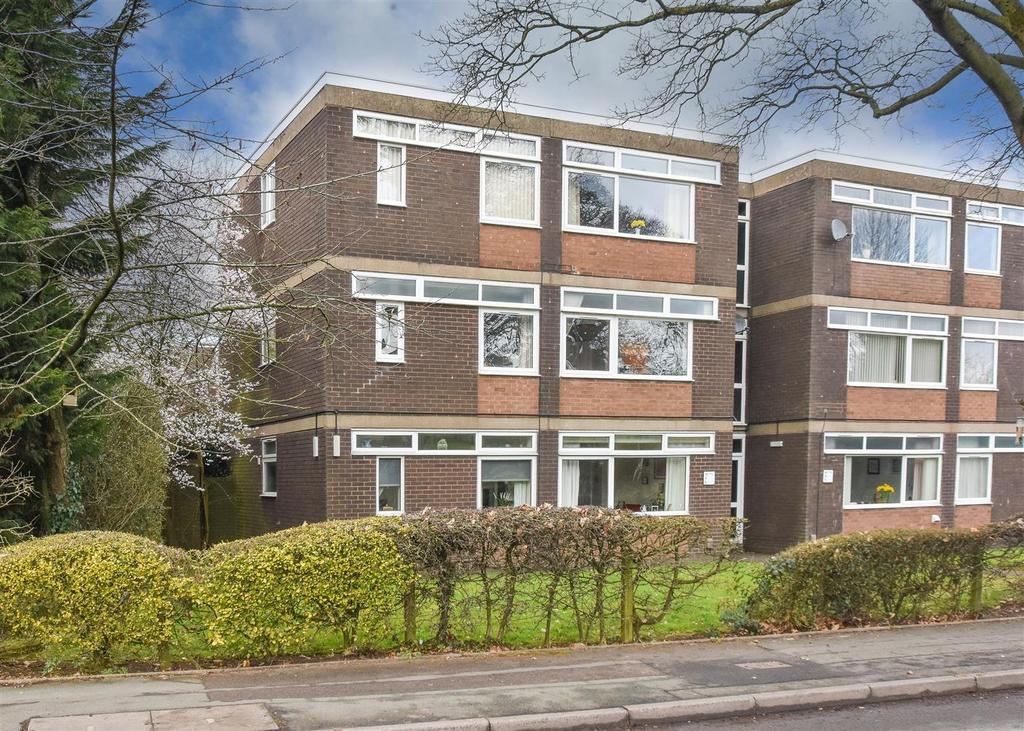 9 Finchfield Road, Finchfield... 2 bed apartment £165,000