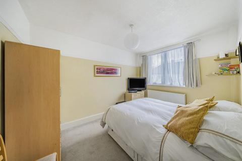 4 Princes Park Circle, Hayes, UB3 1JZ