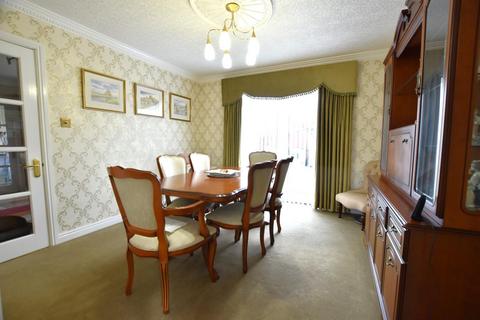 4 High Garth, Bottesford, Scunthorpe, DN17 2UJ