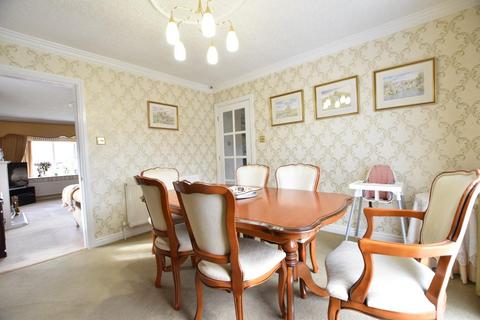 4 High Garth, Bottesford, Scunthorpe, DN17 2UJ