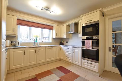 4 High Garth, Bottesford, Scunthorpe, DN17 2UJ