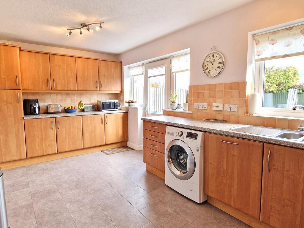 Coopers Green, Bicester 4 bed detached house £525,000