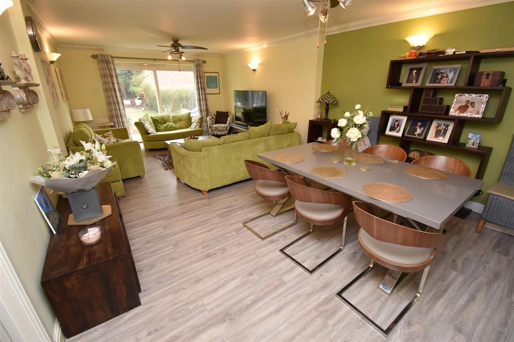 Mickleover Road, Ward End, Birmingham 4 bed semidetached house £360,000