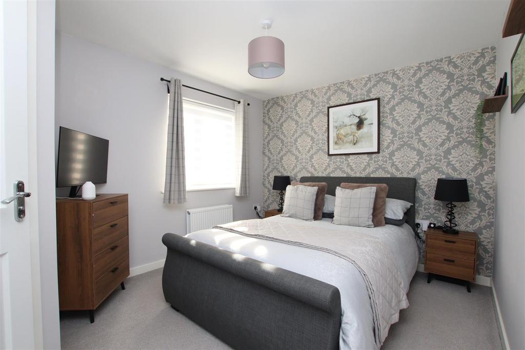 Bedroom 1.JPG