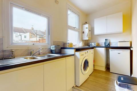 17 Burnaby Road, Northfleet, Gravesend, DA11 9JT