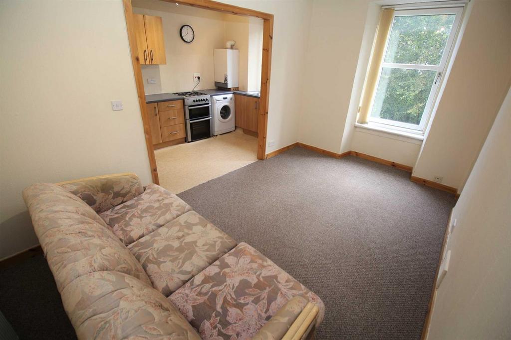Shore Street, Gourock 1 bed flat £375 pcm (£87 pw)