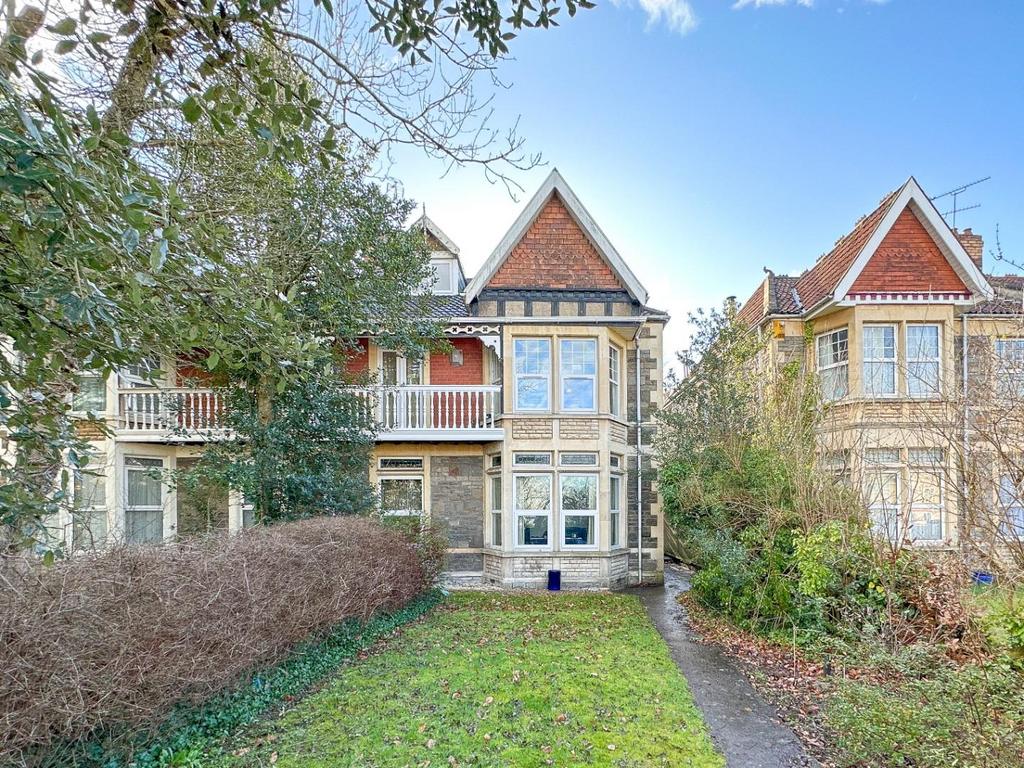Bath Road, Brislington, Bristol, BS4 3LE 1 bed £225,000