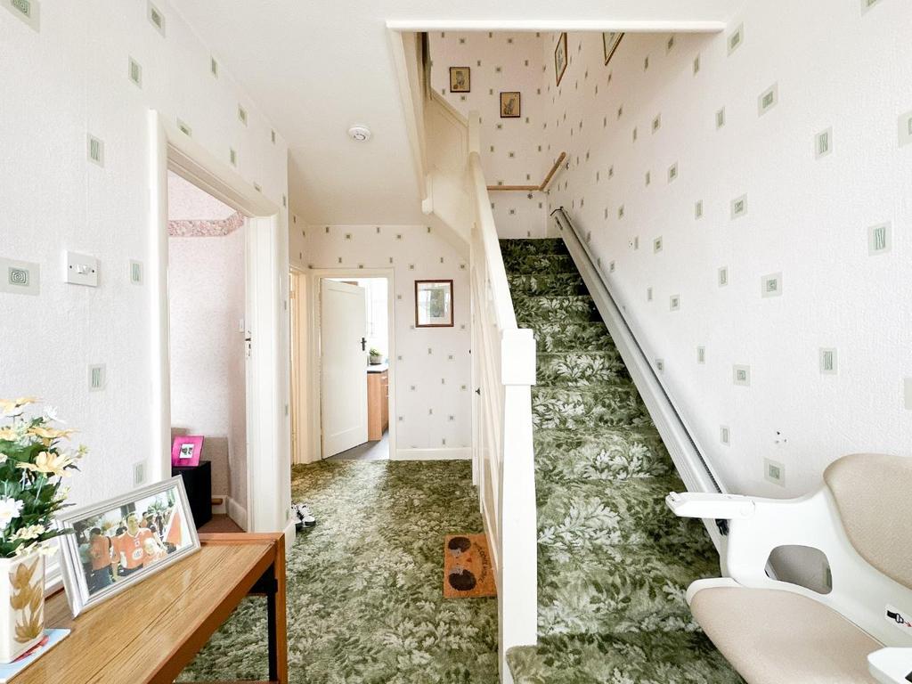 Stoneleigh Crescent, Bristol 3 bed house £410,000