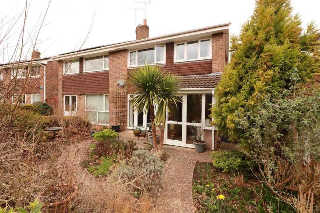 Goldcrest Road, Chipping Sodbury, Bristol 3 bed semidetached house £