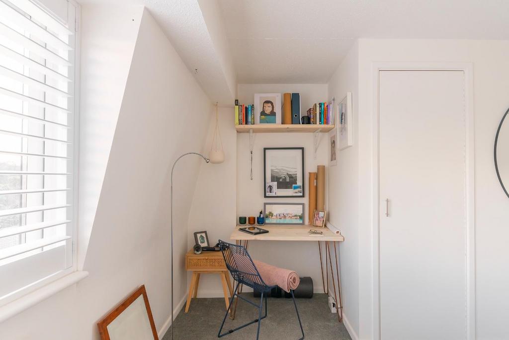 EVIRDELTRYM10 - Bedroom H.jpg