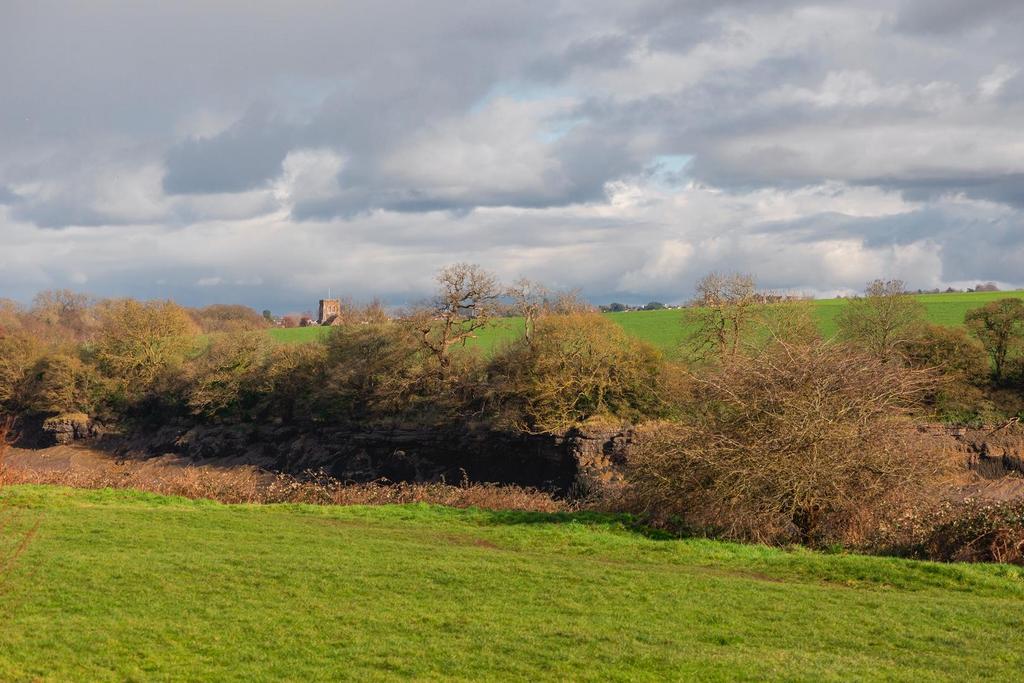 EVIRDELTRYM10 - External F.jpg