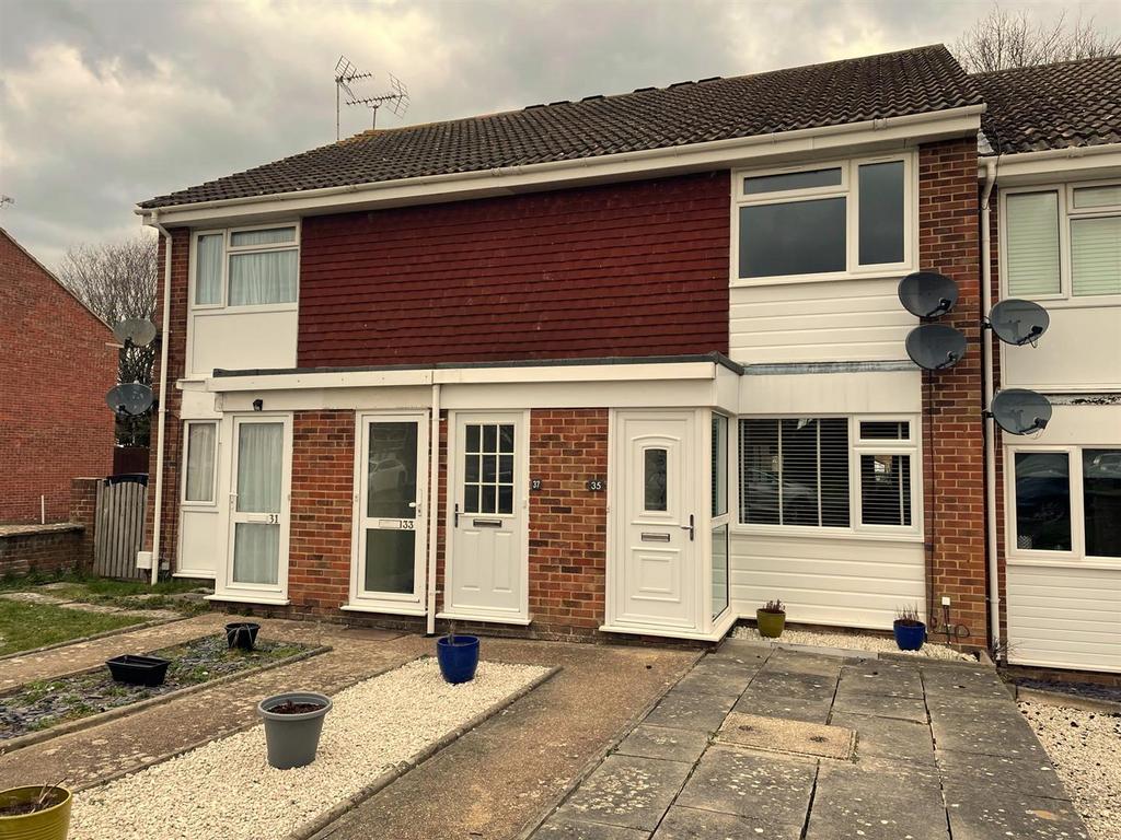 Burdocks Drive, Burgess Hill 1 bed flat £200,000
