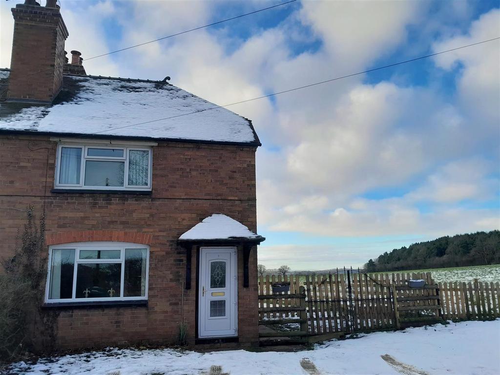 Barton Lane, Bradley, Stafford 2 bed semidetached house £695 pcm (£160 pw)