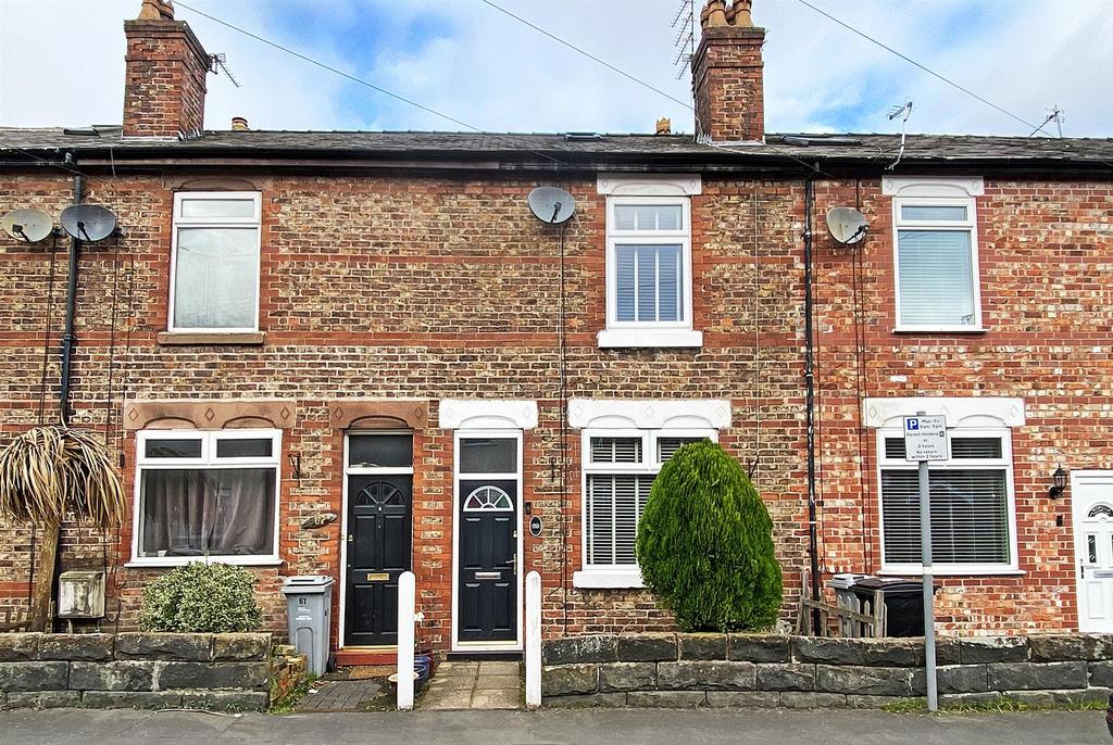 Brunswick Road, Altrincham 3 bed terraced house £325,000