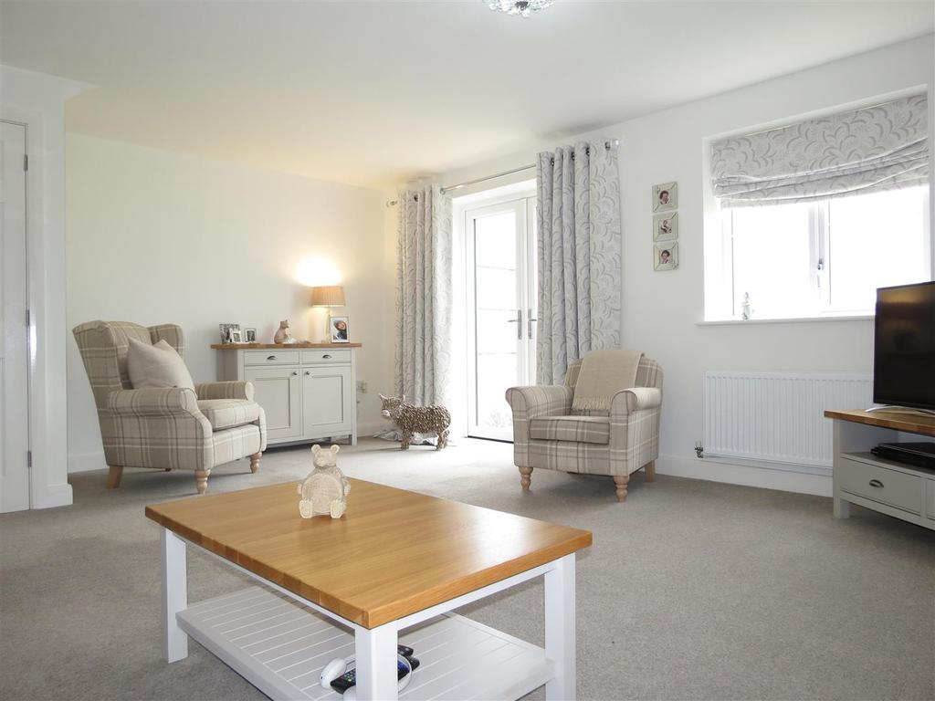 Morris Close, Condover, Shrewsbury 3 bed semidetached house £75,000