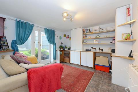 undefined, Malvern Close, Sutton Farm, Shrewsbury
