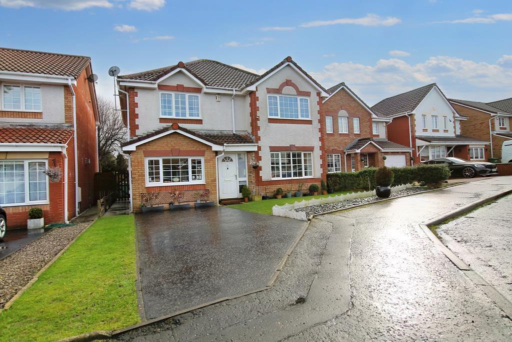 Beauly Crescent, Wishaw 5 bed detached house £238,500