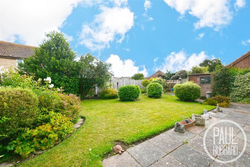 Noel Close, Hopton, NR31 2 bed detached bungalow for sale £230,000