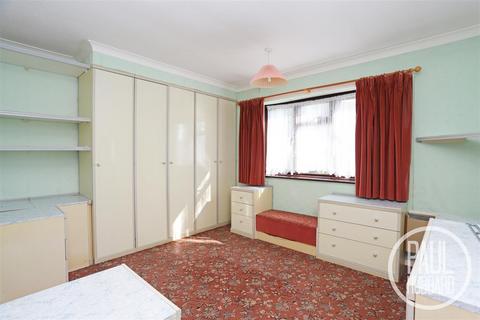 2 bedroom detached bungalow for sale, Noel Close, Hopton, NR31