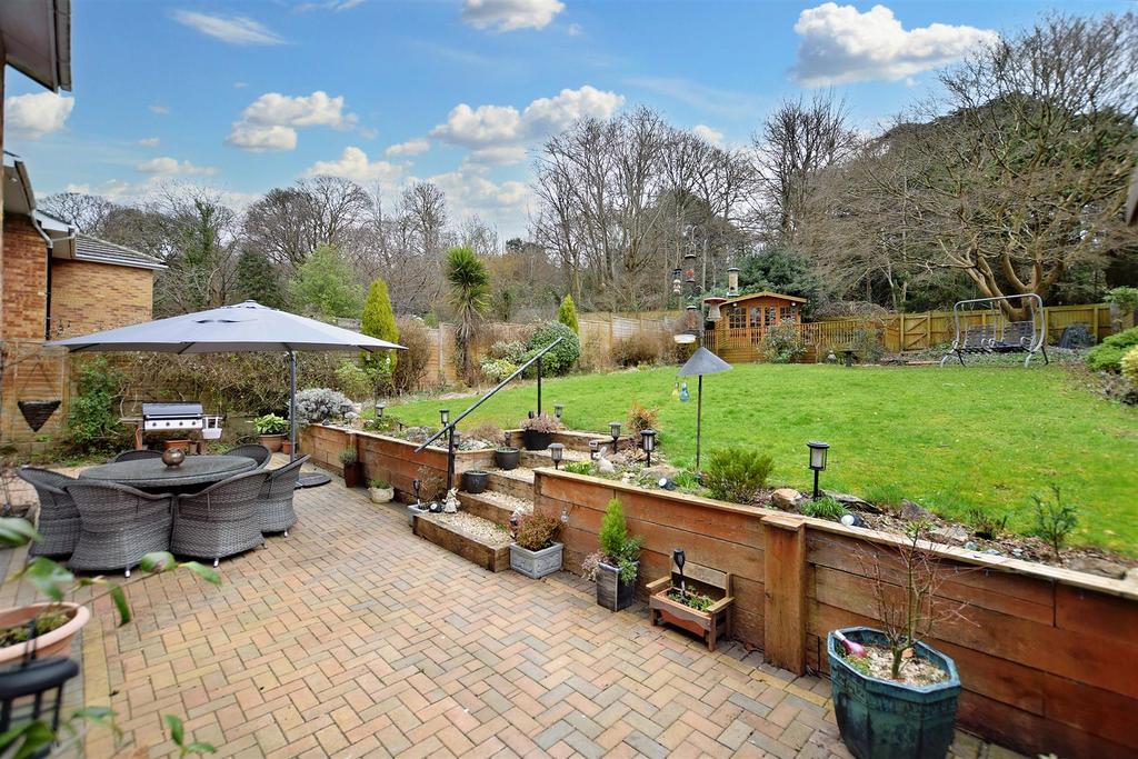 Ferndown Close, Kingsweston, Bristol 4 bed detached house £650,000
