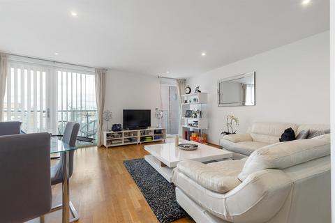 2 bedroom flat for sale, Viridian Apartments, 75 Battersea Park Road, London, SW8