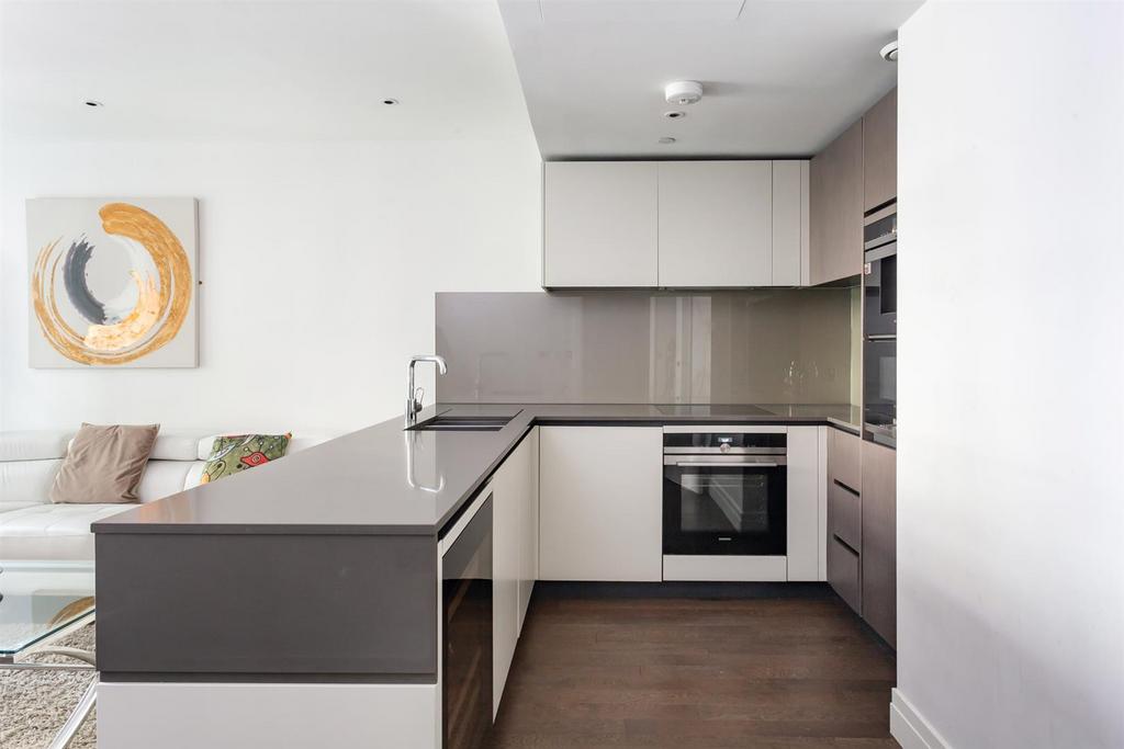 Kitchen (2).jpeg