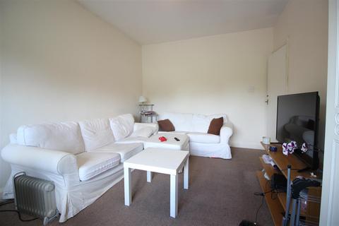 2 bedroom flat to rent - Dellfield Parade, Uxbridge,